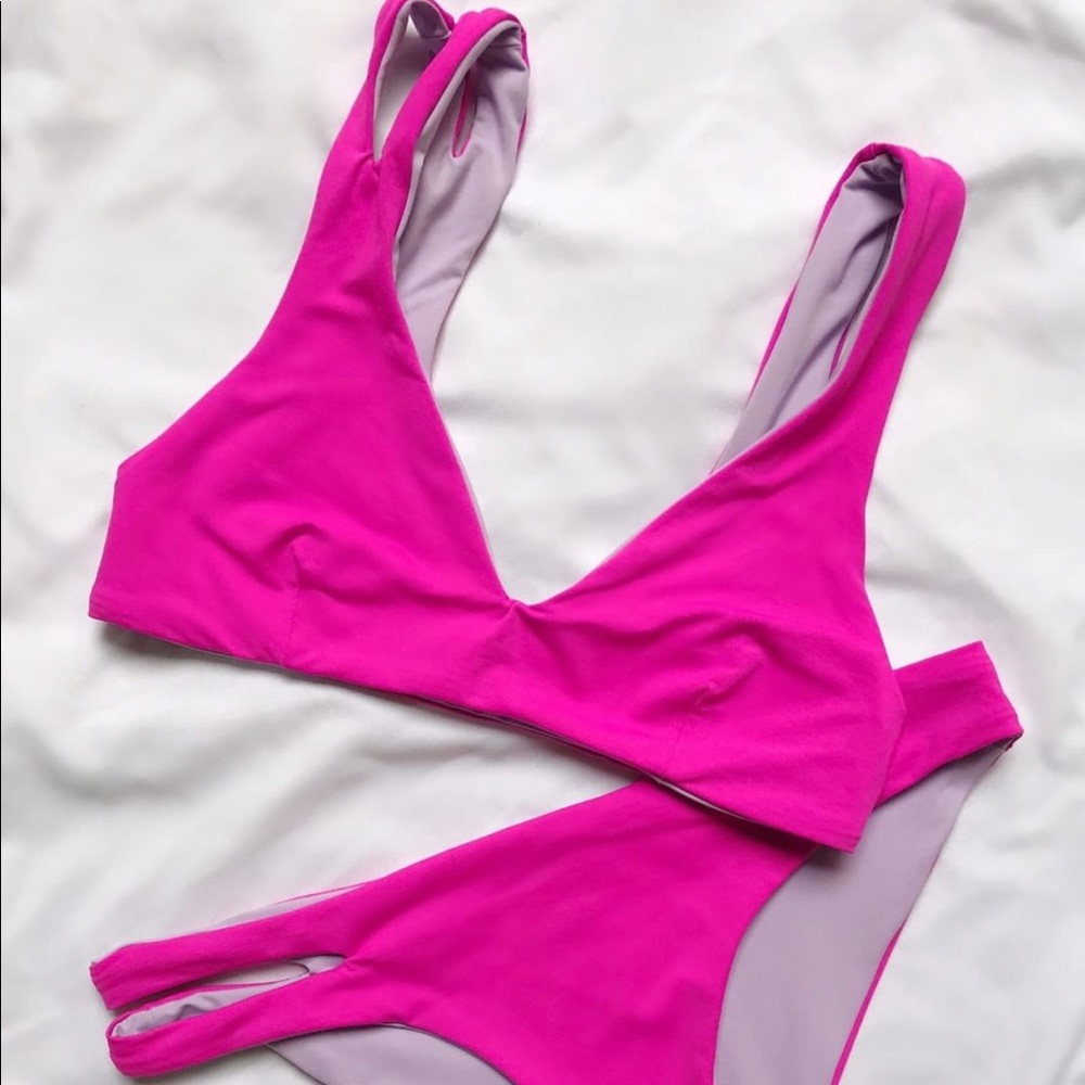 L Space One Wave Bikini Top + BreakersBikiniBottom